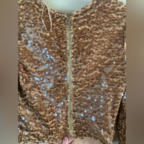Astr the Label Nude Romina Sequin Top NWOT - Picture 6 of 11
